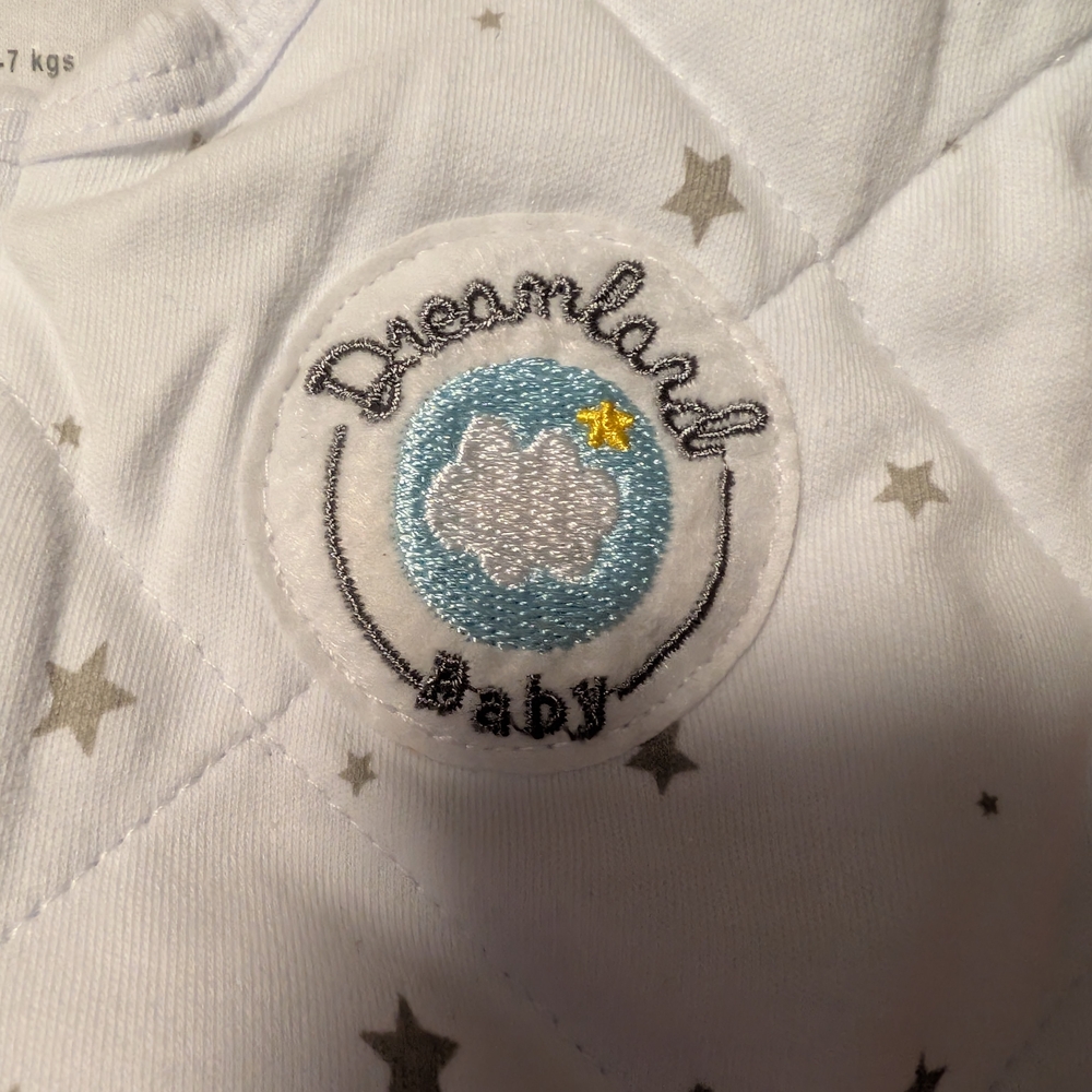 White Star-Patterned Swaddle - Picture 2 of 10